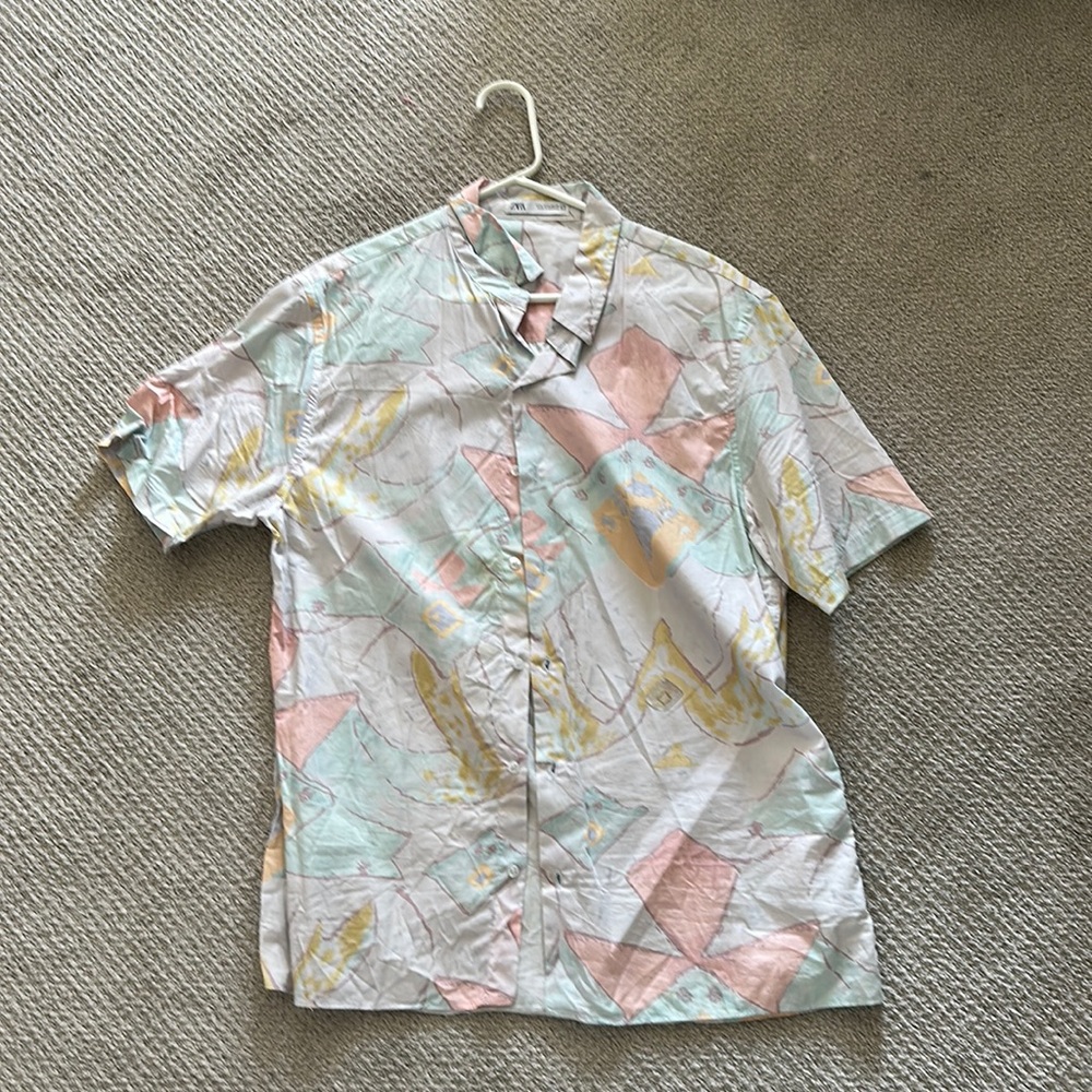 Zara short sleeve summer button down size Large